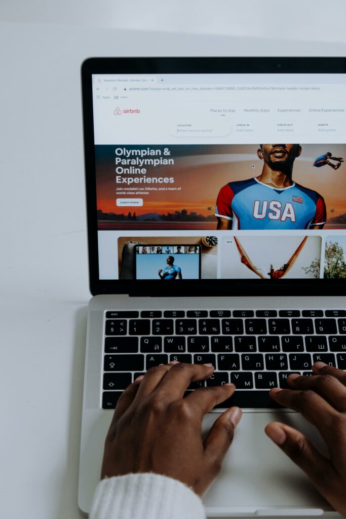 Image illustration UX émotionnelle Airbnb Desktop
